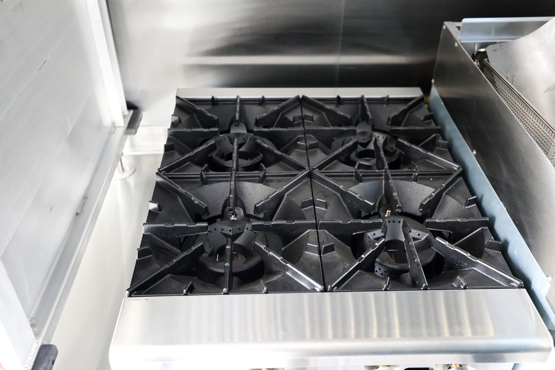 Pizza Food Truck For sale - Ford F59 Pizza Food Truck - Image 5