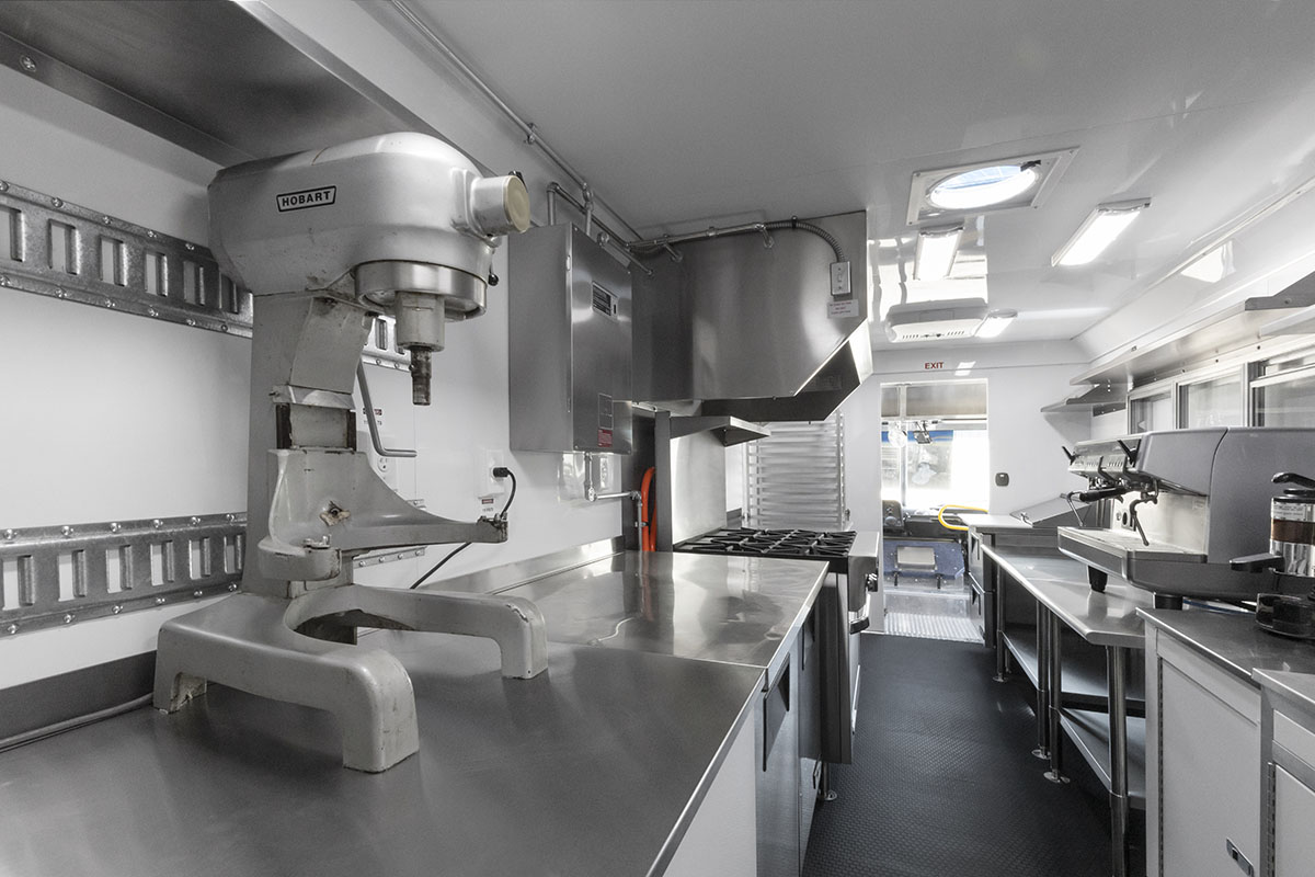 Coffee Food Truck For sale - 16-foot Ford F59 - Image 4