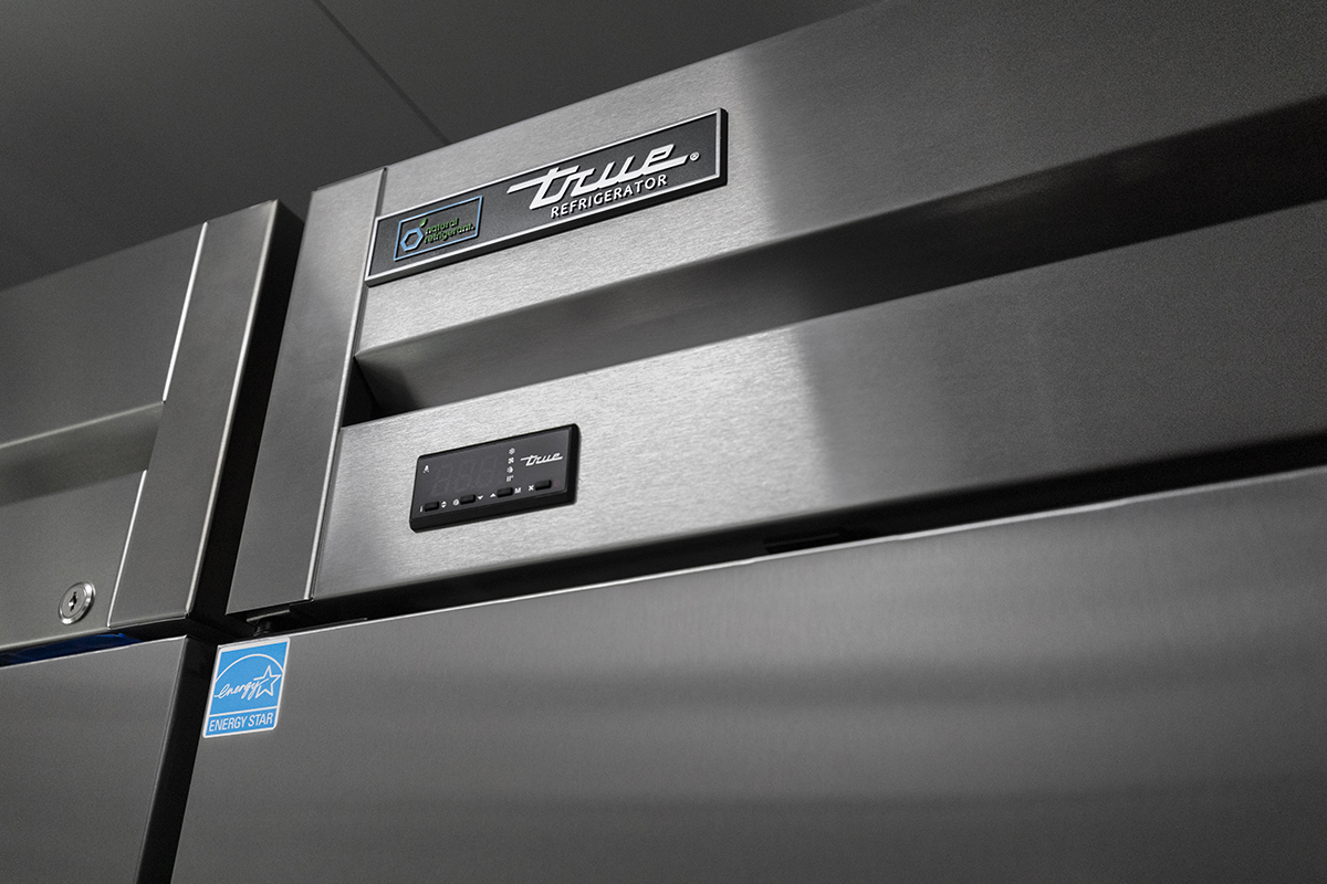 20 Foot Food Truck - Ford F59 - Image 17