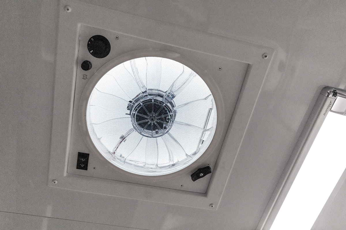 20 Foot Food Truck - Ford F59 - Image 18