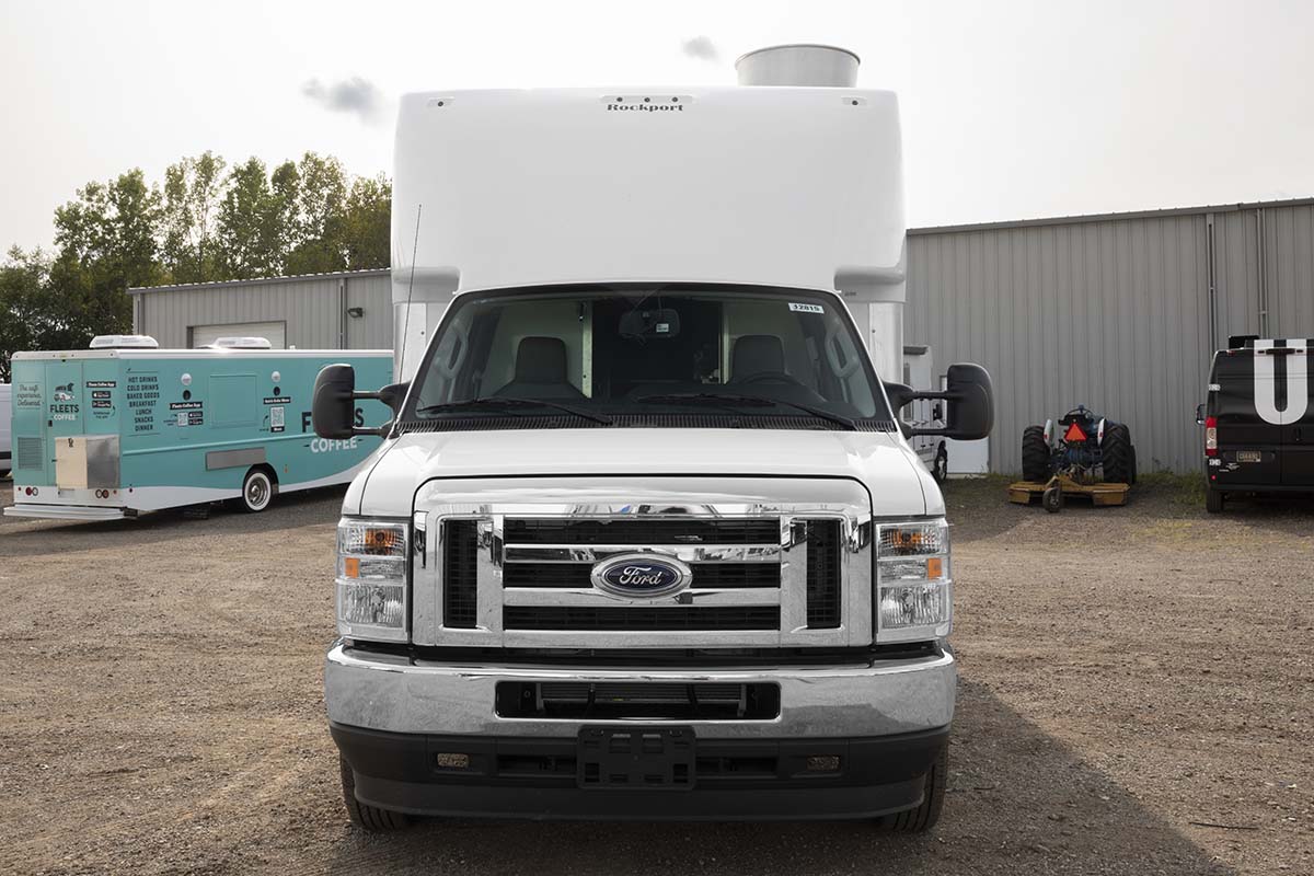 Coffee Food Truck For sale - 16-foot Ford F59 - Image 2