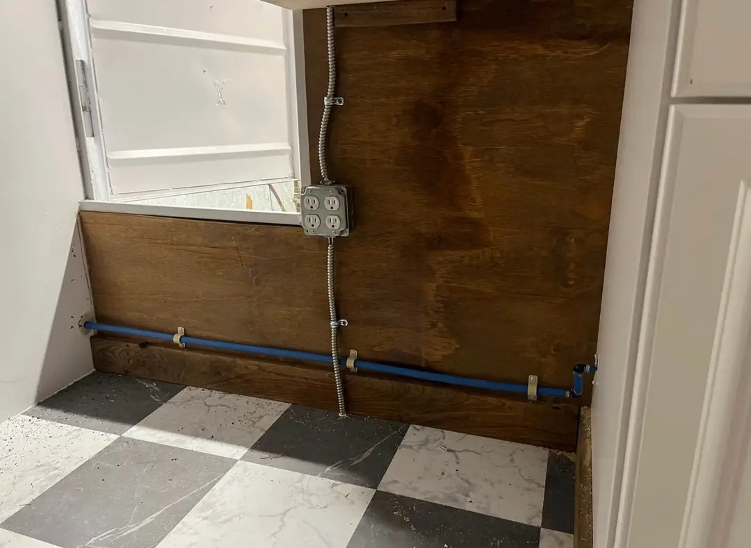 2000 Ponderosa 2 Horse Trailer – Fully Customized Mobile Coffee Trailer - Image 9