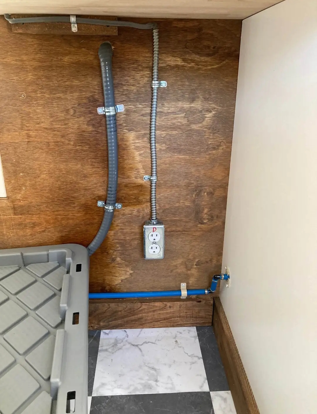 2000 Ponderosa 2 Horse Trailer – Fully Customized Mobile Coffee Trailer - Image 8